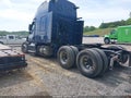 Photo 3 of 13 — 2016 Freightliner Cascadia 125