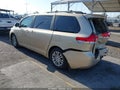 Photo 3 of 17 — 2012 Toyota Sienna