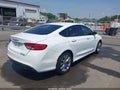 Photo 4 of 16 — 2015 Chrysler 200