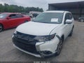 Photo 6 of 16 — 2016 Mitsubishi Outlander
