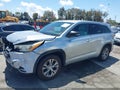Photo 14 of 16 — 2014 Toyota Highlander