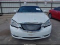 Photo 6 of 19 — 2013 Chrysler 200