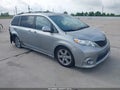Photo 1 of 17 — 2011 Toyota Sienna