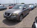 Photo 2 of 17 — 2017 Nissan Pathfinder