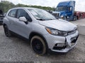 Photo 1 of 16 — 2018 Chevrolet Trax