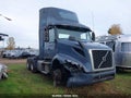 2020 Volvo VNR — photo 1 of 10 | VIN 4V4WC9EG9LN261814