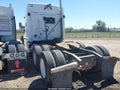 Photo 3 of 16 — 2010 Freightliner Cascadia 125