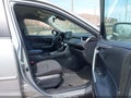 Photo 5 of 19 — 2022 Toyota RAV4