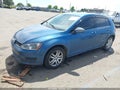 Photo 2 of 16 — 2016 Volkswagen Golf