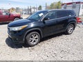 Photo 2 of 16 — 2015 Toyota Highlander