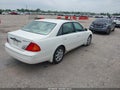 Photo 4 of 15 — 2002 Toyota Avalon