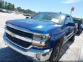 Photo 2 of 17 — 2018 Chevrolet Silverado 1500