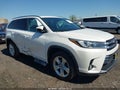 Photo 6 of 16 — 2017 Toyota Highlander