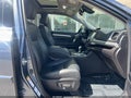 Photo 5 of 10 — 2018 Toyota Highlander