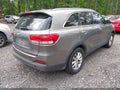 Photo 4 of 16 — 2017 Kia Sorento