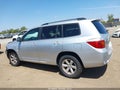 Photo 14 of 16 — 2010 Toyota Highlander