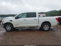 Photo 15 of 17 — 2017 Nissan Titan
