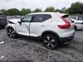 Photo 3 of 16 — 2020 Volvo XC40