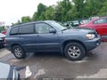 Photo 13 of 16 — 2004 Toyota Highlander