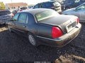 Photo 3 of 11 — 2005 Lincoln Town Car