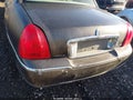 Photo 6 of 11 — 2005 Lincoln Town Car