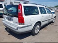 Photo 4 of 17 — 2004 Volvo V70