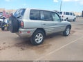 Photo 4 of 11 — 2000 Toyota RAV4