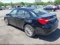 Photo 3 of 11 — 2011 Chrysler 200
