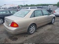 Photo 4 of 11 — 2001 Toyota Avalon