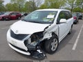 Photo 6 of 16 — 2011 Toyota Sienna