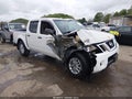Photo 1 of 15 — 2015 Nissan Frontier