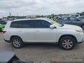 Photo 14 of 17 — 2013 Toyota Highlander