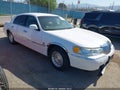 Photo 1 of 12 — 1999 Lincoln Town Car