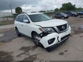 2019 Nissan Pathfinder — photo 1 of 16 | VIN 5N1DR2MN6KC618994