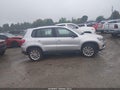 2017 Volkswagen Tiguan — photo 13 of 16 | VIN WVGBV7AX3HK044049