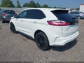 Photo 3 of 17 — 2022 Ford Edge