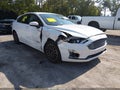 Photo 1 of 16 — 2019 Ford Fusion