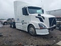2014 Volvo VN — photo 1 of 16 | VIN 4V4NC9TG9EN181334