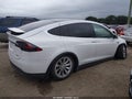 2017 Tesla Model X — photo 13 of 19 | VIN 5YJXCBE27HF071169