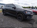 2019 Volkswagen Atlas — photo 1 of 18 | VIN 1V2DR2CAXKC572992