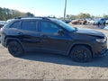 Photo 13 of 16 — 2023 Jeep Cherokee