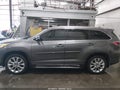 Photo 14 of 18 — 2014 Toyota Highlander