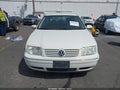 Photo 12 of 18 — 2004 Volkswagen Jetta