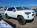 Photo 13 of 16 — 2021 Toyota 4Runner