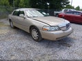 Photo 1 of 11 — 2009 Lincoln Town Car