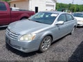 Photo 2 of 13 — 2006 Toyota Avalon
