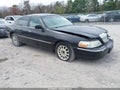 Photo 1 of 16 — 2007 Lincoln Town Car