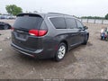 Photo 4 of 17 — 2017 Chrysler Pacifica