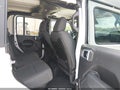 Photo 8 of 16 — 2026 Jeep Gladiator