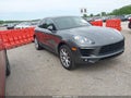 Photo 1 of 18 — 2016 Porsche Macan